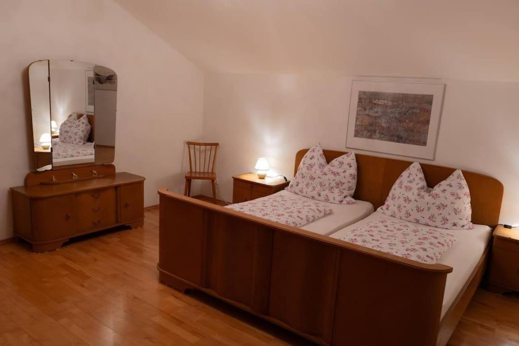 Tanjas Gemuetliches Haus Am Mondsee Innerschwand Exteriör bild
